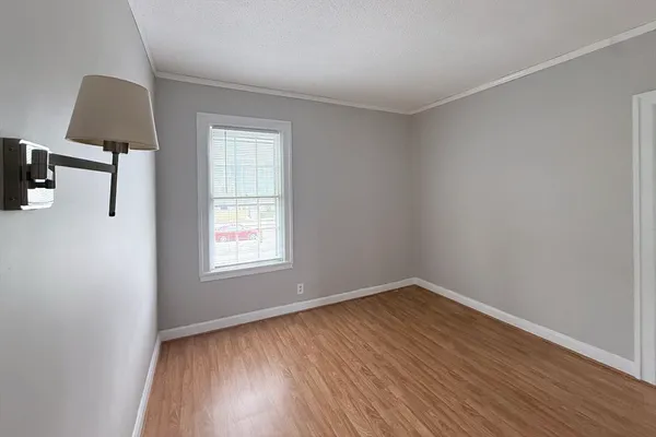$1,150 | 193 Winter Street, Unit 2R, Fall River, MA 02720