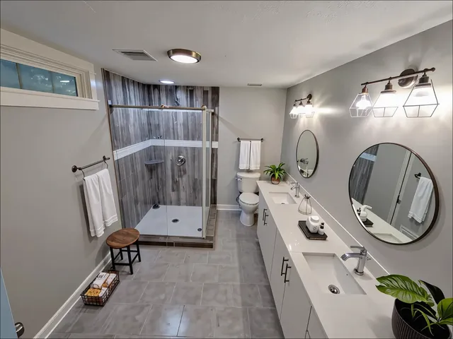 a view of living room with furniture and entryway