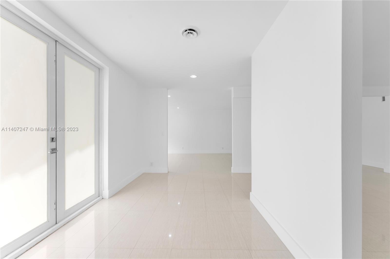 2950 Alton Road Miami Beach, FL 33140 - Photo 7 of 51 Gallery Image 7