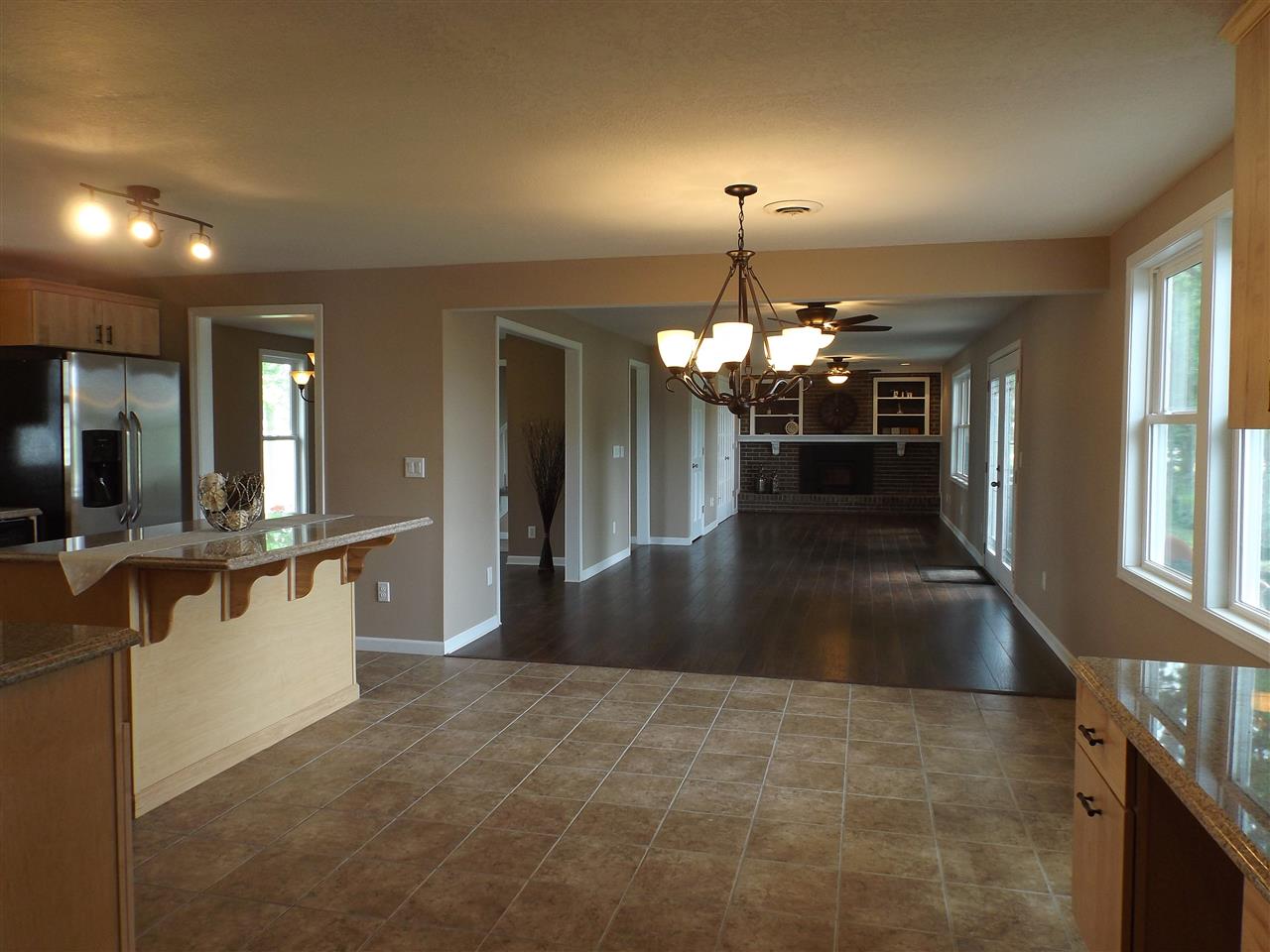 5909 Butt Road Fort Wayne, IN 46818 - Photo 4 of 36