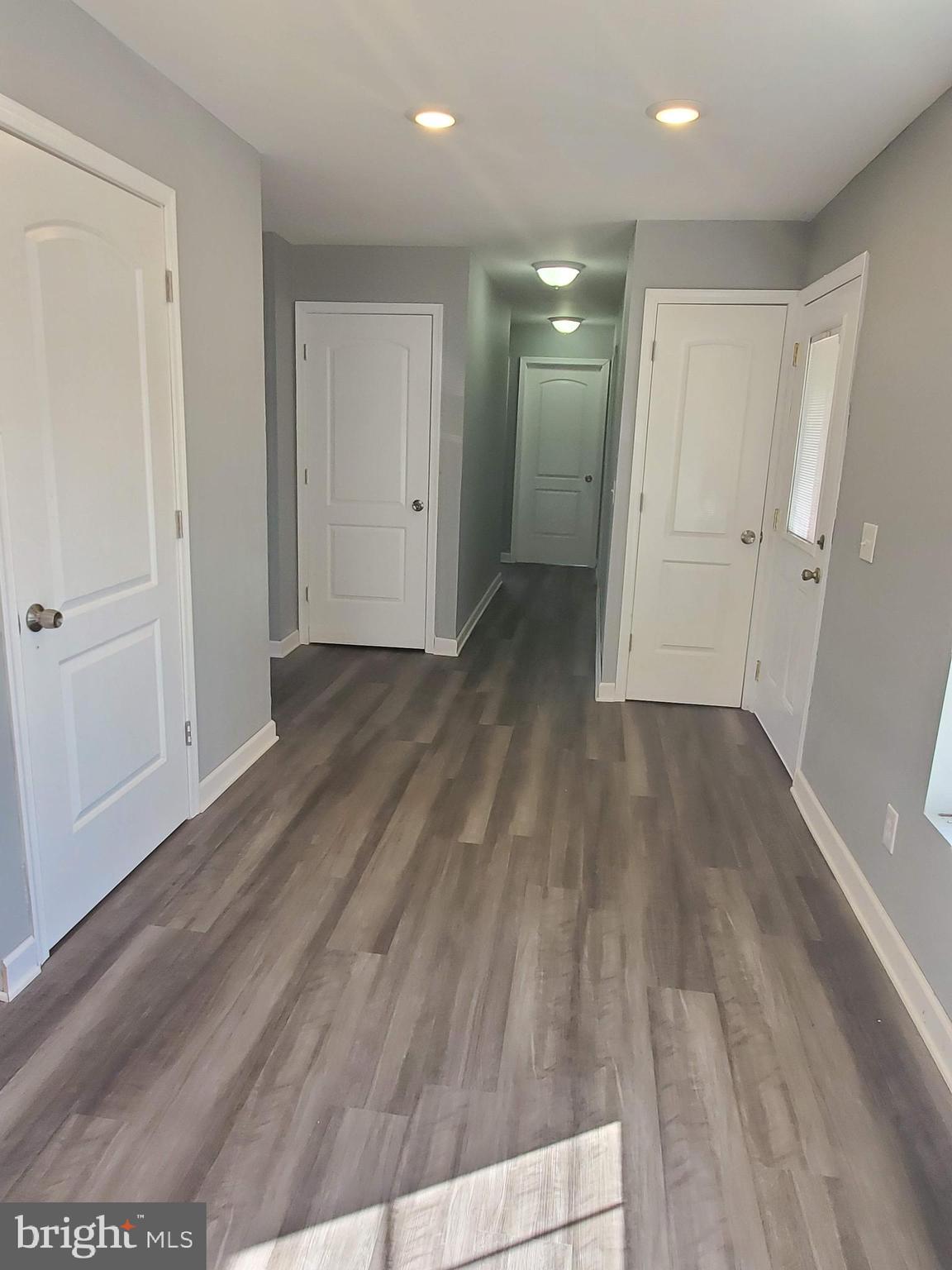 6912 Redmiles Road Laurel, MD 20707 - Photo 4 of 34 Foyer