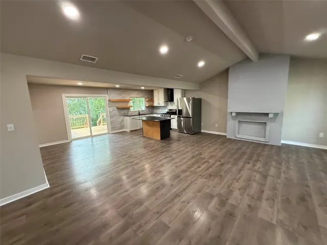 $2,400 | 7207 East Meadow Bend Drive, Austin, TX 78724