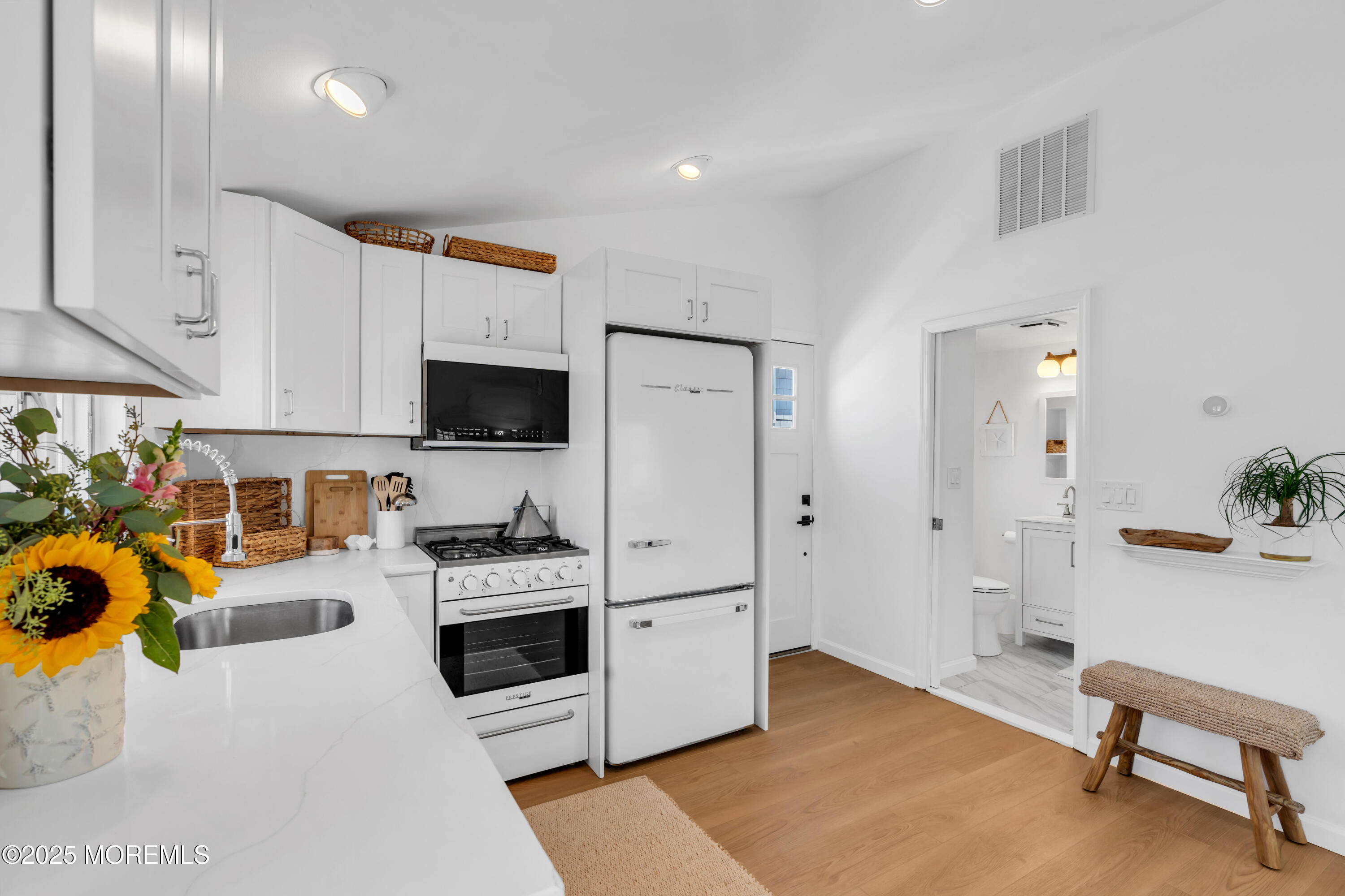 124 West Chadwick Way Lavallette, NJ 08735 - Photo 8 of 18 014_dsc05961_521