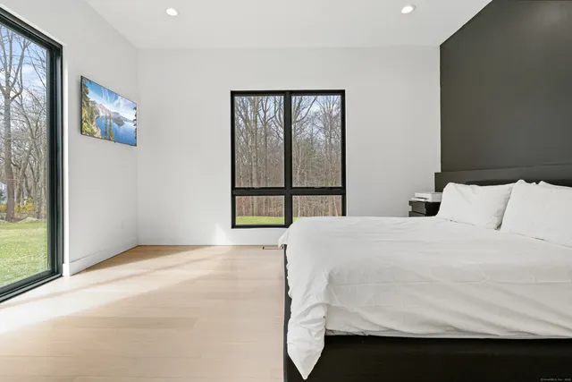 $8,500 | 17 Fullin Lane, Wilton, CT 06897