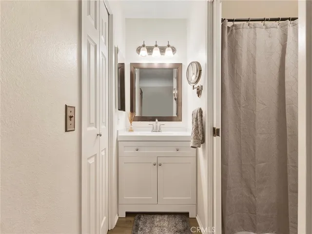 $379,999 | 7050 Shoup Avenue, Unit 225, Canoga Park, CA 91303