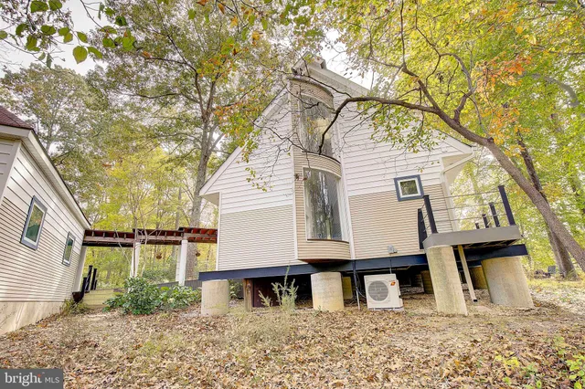 $699,999 | 4950 Hardesty Road, Huntingtown, MD 20639