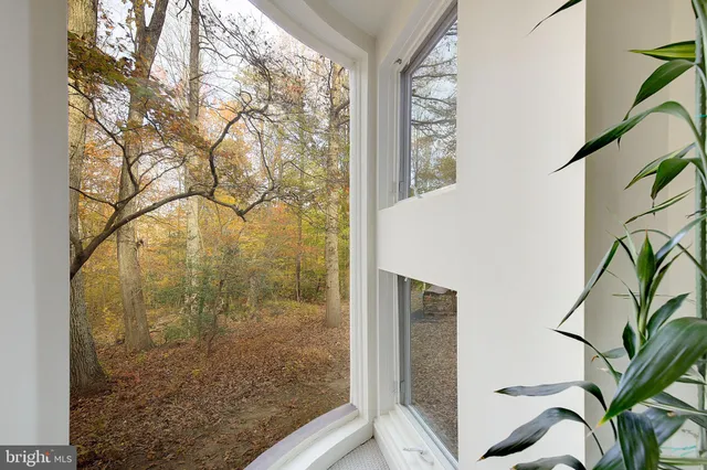 $699,999 | 4950 Hardesty Road, Huntingtown, MD 20639