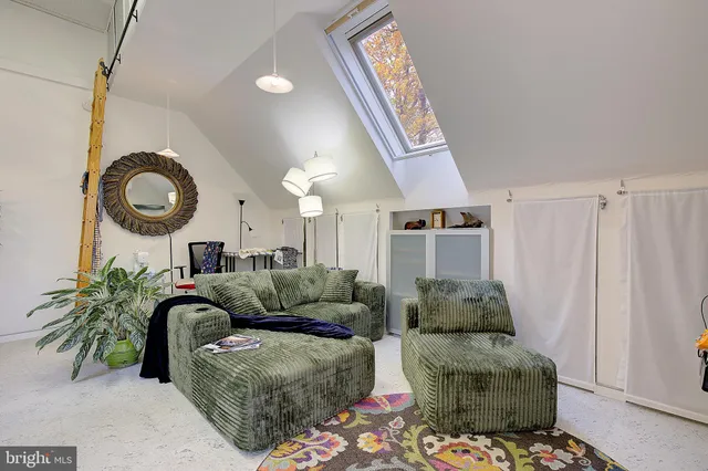 $699,999 | 4950 Hardesty Road, Huntingtown, MD 20639