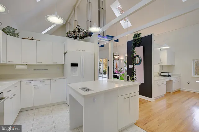 $699,999 | 4950 Hardesty Road, Huntingtown, MD 20639