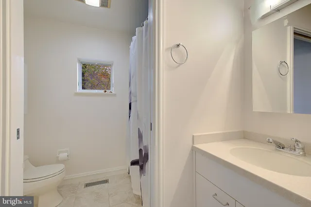 $699,999 | 4950 Hardesty Road, Huntingtown, MD 20639