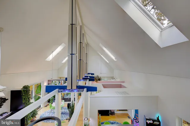 $699,999 | 4950 Hardesty Road, Huntingtown, MD 20639