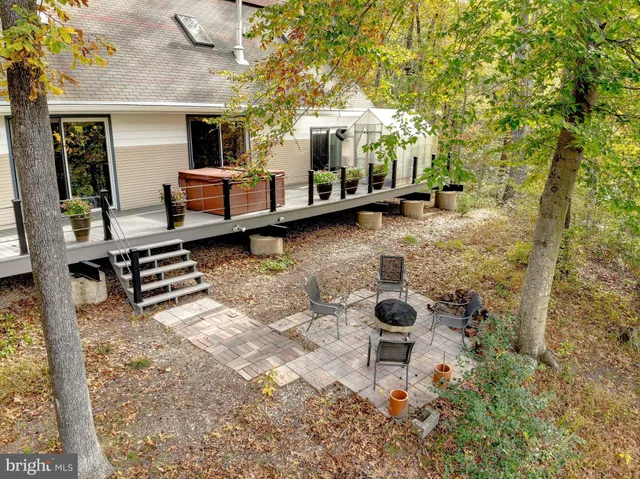 $699,999 | 4950 Hardesty Road, Huntingtown, MD 20639