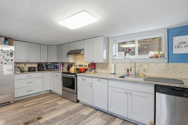 $250,000 | 44 Moss Brook Road, Orange, MA 01364