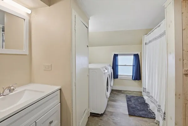 $250,000 | 44 Moss Brook Road, Orange, MA 01364