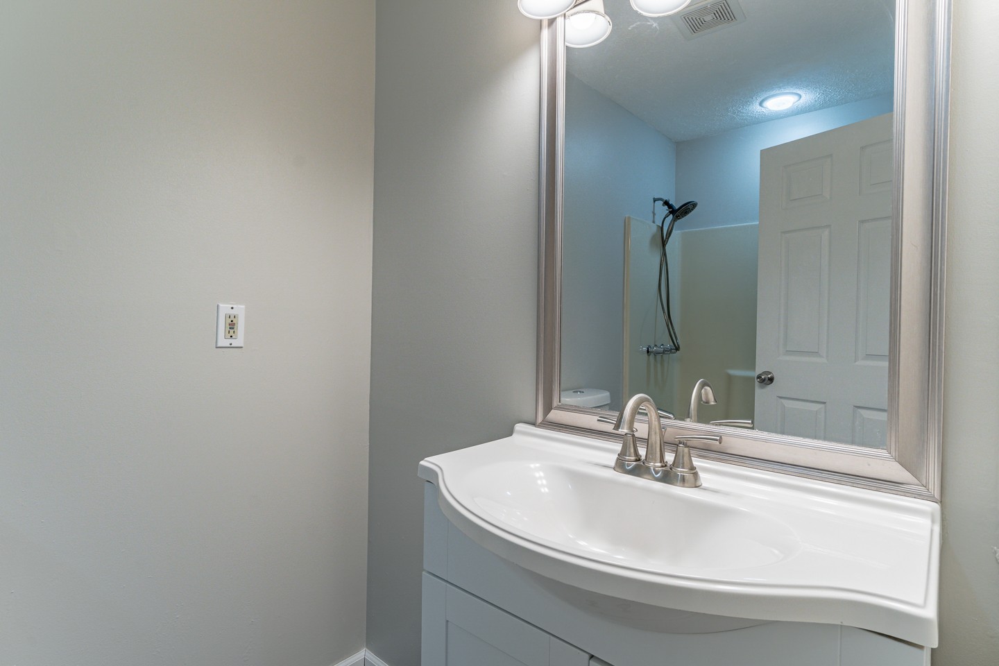 1226 Chapmansboro Road Chapmansboro, TN 37035 - Photo 14 of 26 Gallery Image 14
