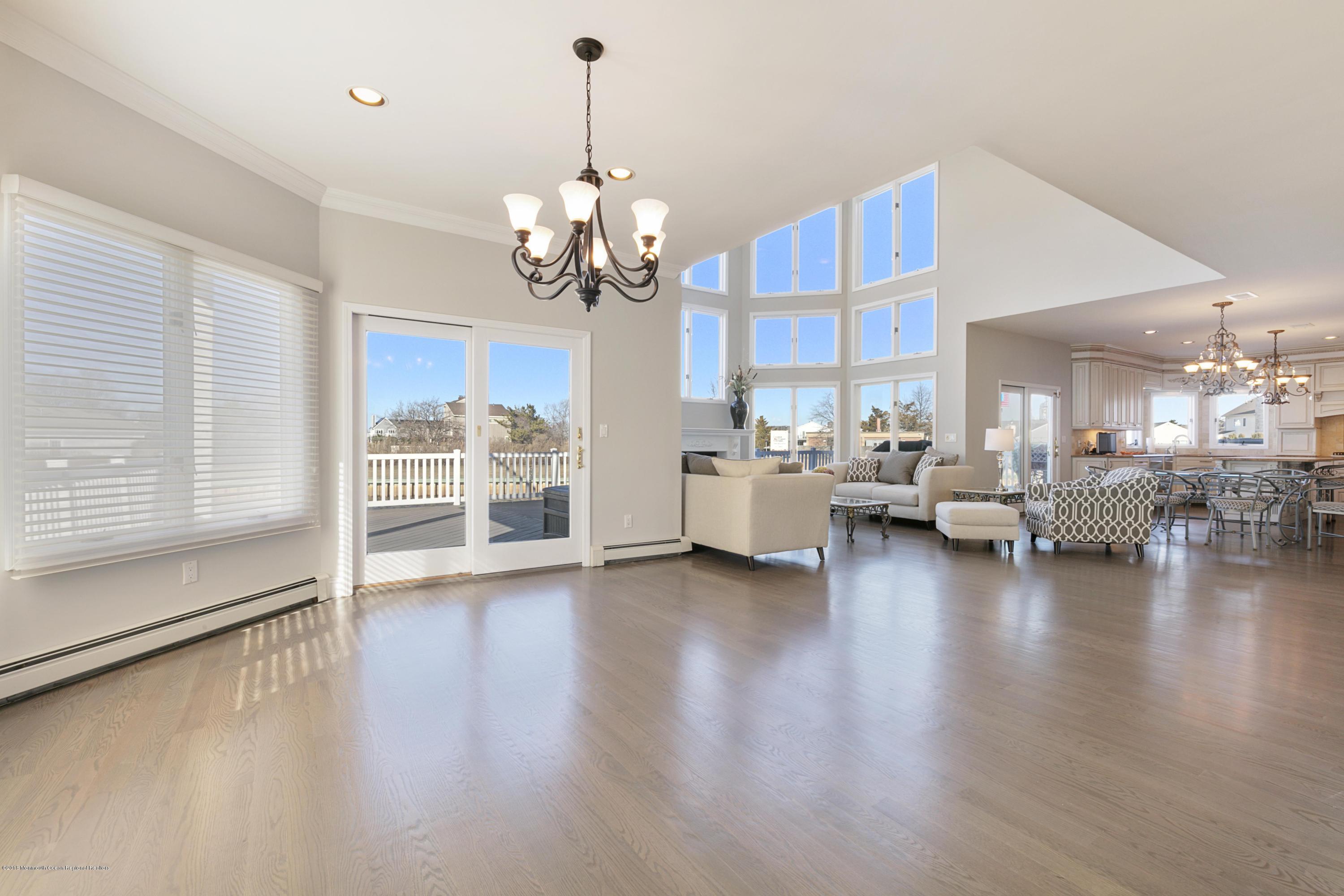22 Gull Point Road Monmouth Beach, NJ 07750 - Photo 18 of 89 Dining Area