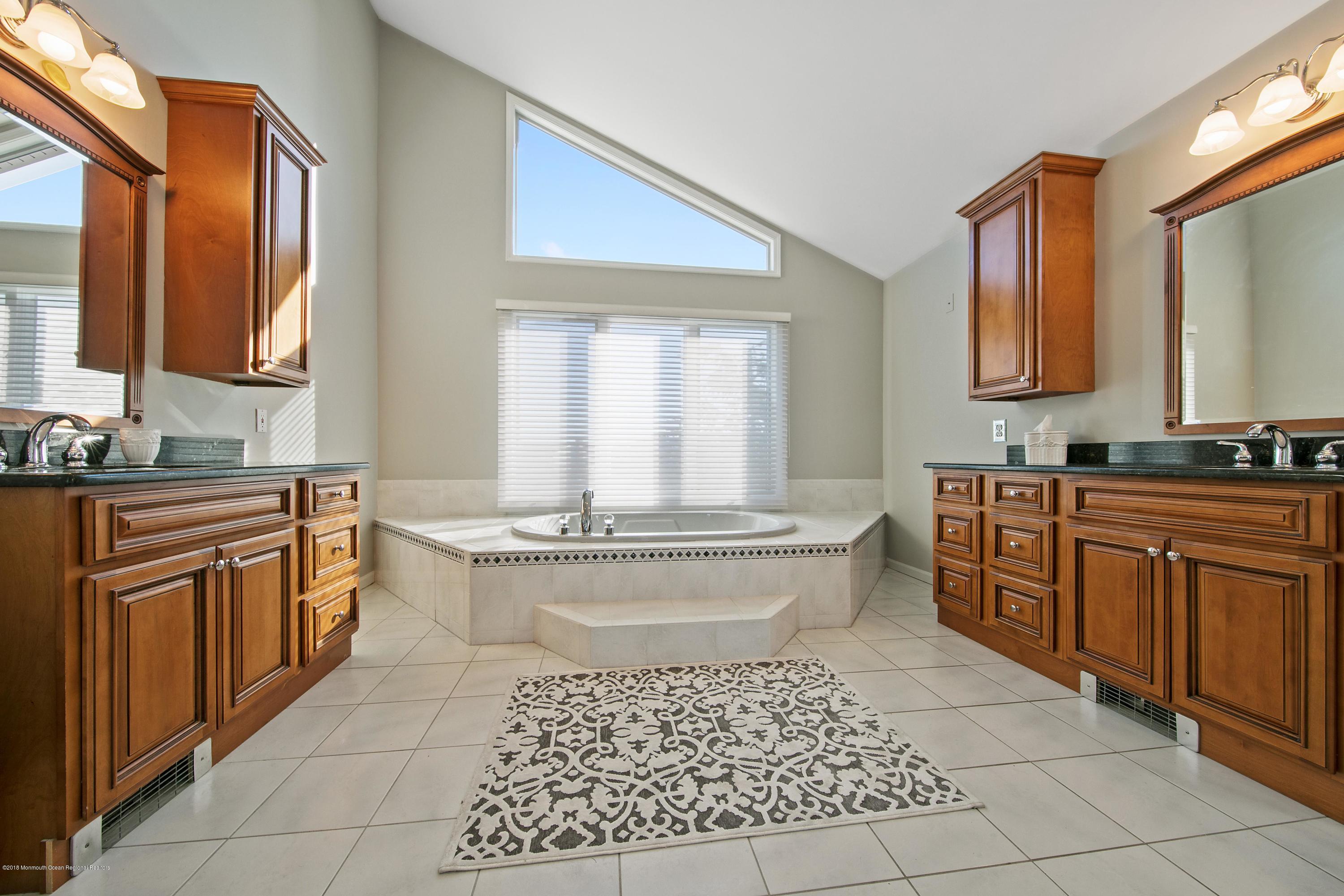 22 Gull Point Road Monmouth Beach, NJ 07750 - Photo 36 of 89 Master Bath