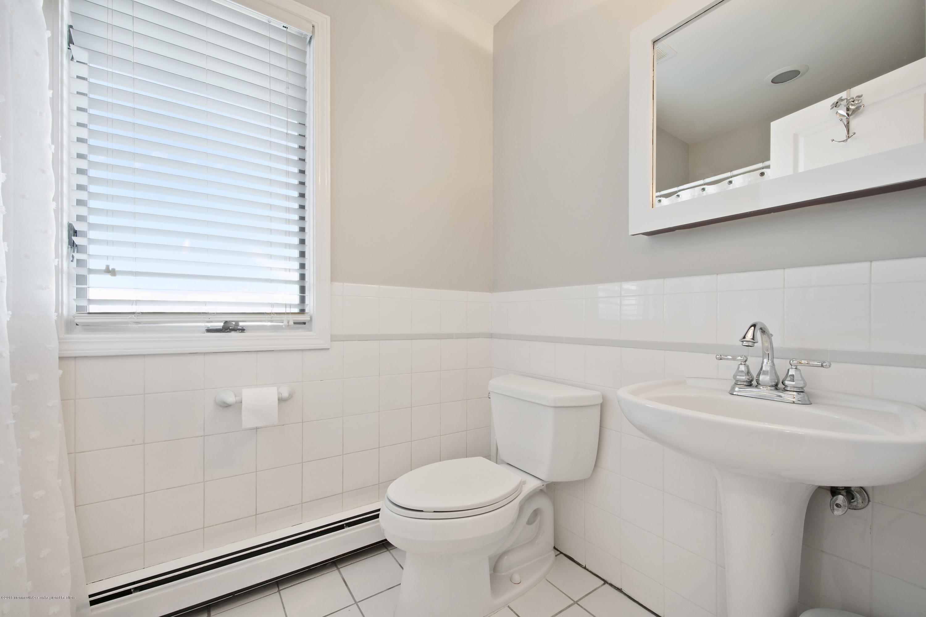 22 Gull Point Road Monmouth Beach, NJ 07750 - Photo 46 of 89 Full Bath