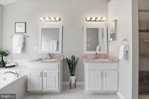 $789,000 | 12409 Casbeer Drive, Fairfax, VA 22033