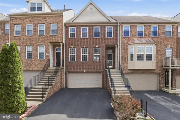$789,000 | 12409 Casbeer Drive, Fairfax, VA 22033