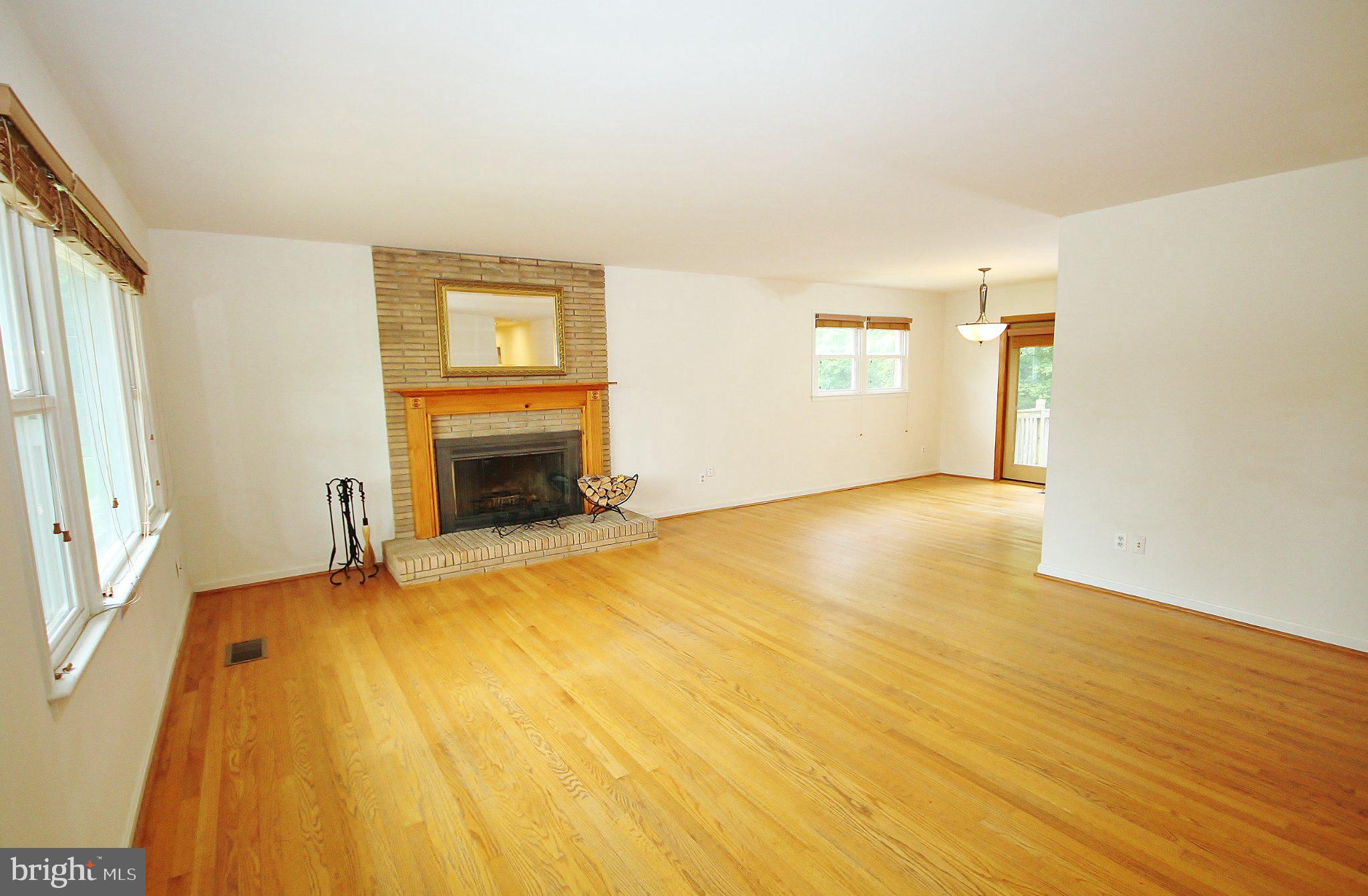5504 Inverchapel Road Springfield, VA 22151 - Photo 2 of 51 Spacious living area with natural light.