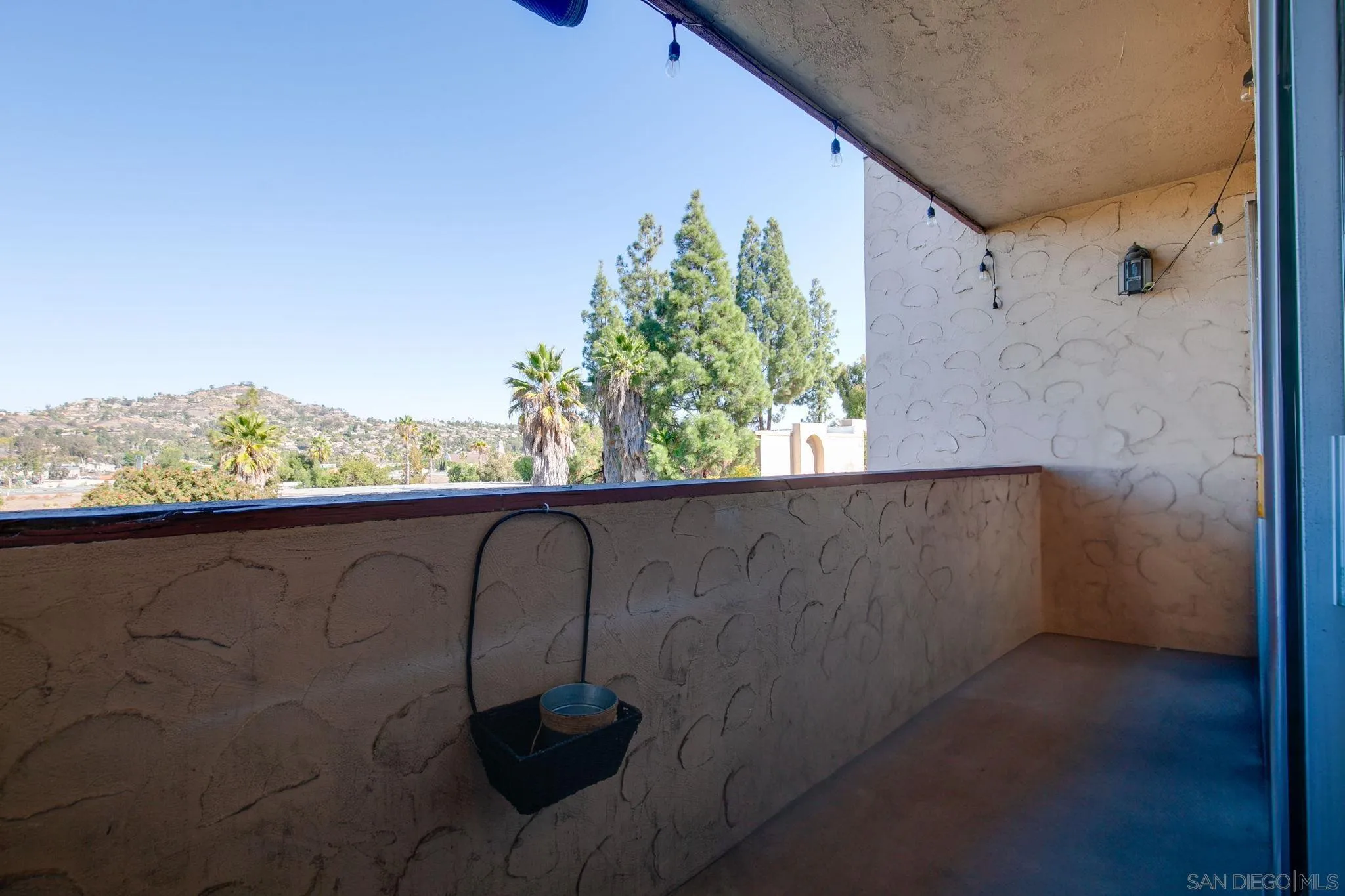 3557 Kenora Drive, Unit 6 Spring Valley, CA 91977 - Photo 9 of 33 a close view of sink