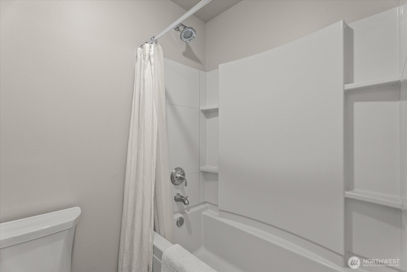 9631 Northeast 183rd Street, Unit C Bothell, WA 98011 - Photo 20 of 33 Gallery Image 20