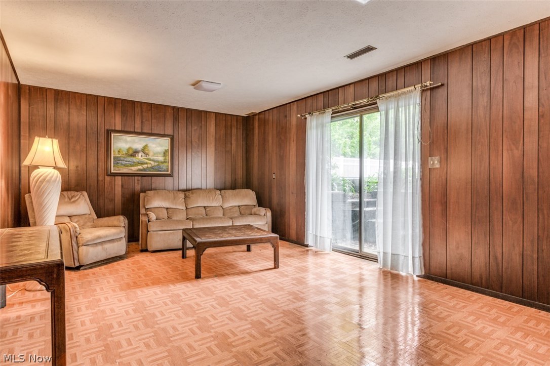 16029 Messenger Road Chagrin Falls, OH 44023 - Photo 21 of 28 Gallery Image 21