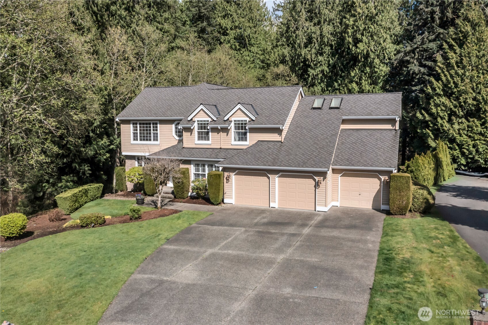 16038 Southeast 127th Place Renton, WA 98059 - Photo 4 of 39
