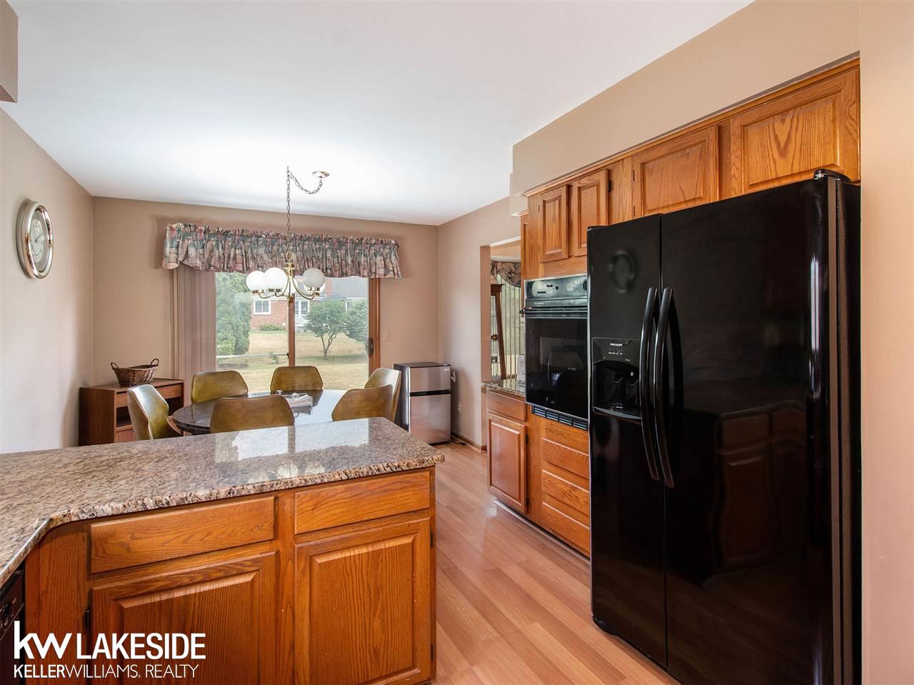 906 Jordan Drive Troy, MI 48098 - Photo 24 of 35 50017104-23.JPG