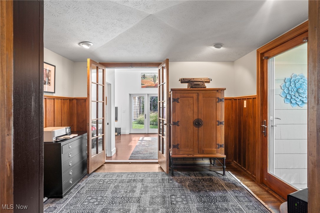 15805 Chadbourne Road Cleveland, OH 44120 - Photo 13 of 48 Gallery Image 13