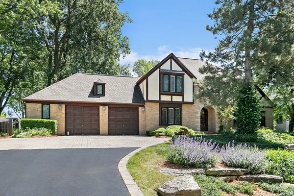 $809,000 | 1159 South Division Street, Barrington, IL 60010