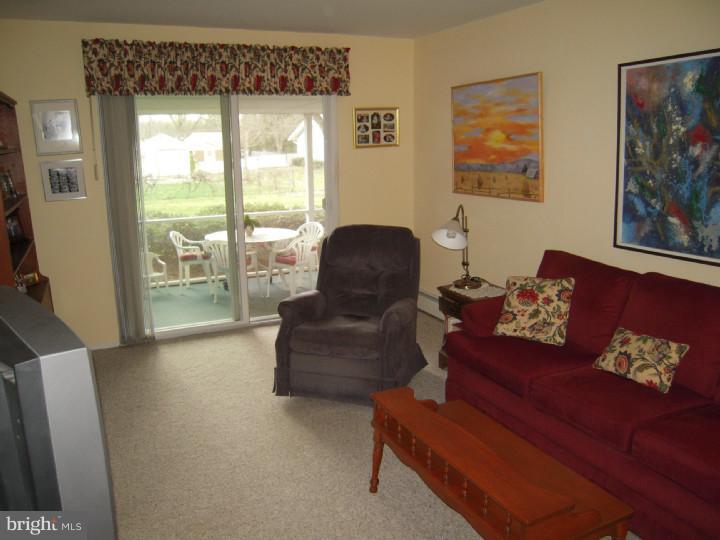 917 Jenifer Road Horsham, PA 19044 - Photo 7 of 19 Family Room