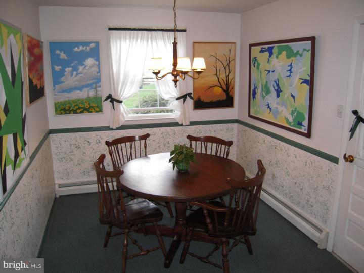917 Jenifer Road Horsham, PA 19044 - Photo 9 of 19 Breakfast Room