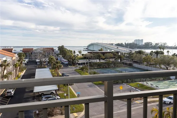 $2,700 | 830 South Gulfview Boulevard, Unit 501, Clearwater, FL 33767