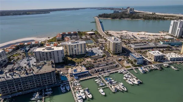 $2,700 | 830 South Gulfview Boulevard, Unit 501, Clearwater, FL 33767