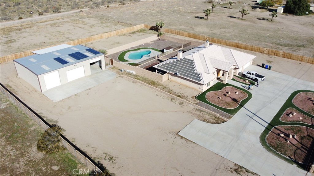 11830 Joshua Dell Road Victorville, CA 92392 - Photo 9 of 48