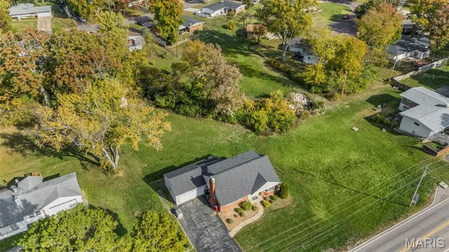 $425,000 | 10225 East Watson Road, St. Louis, MO 63127