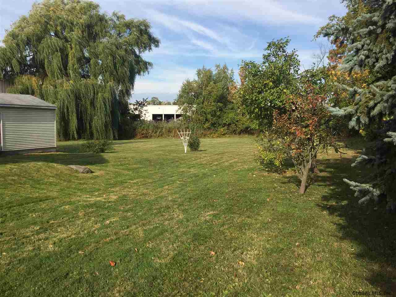 33 Central Taurus Road Schenectady, NY 12304 - Photo 24 of 25 Photo 24