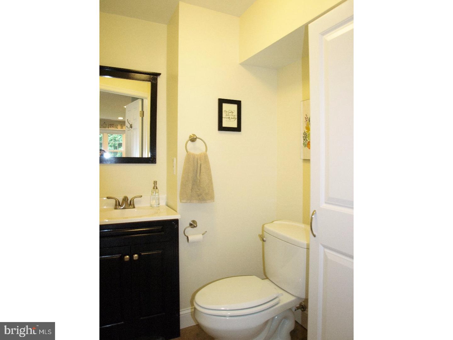 1217 Lower State Road North Wales, PA 19454 - Photo 5 of 22