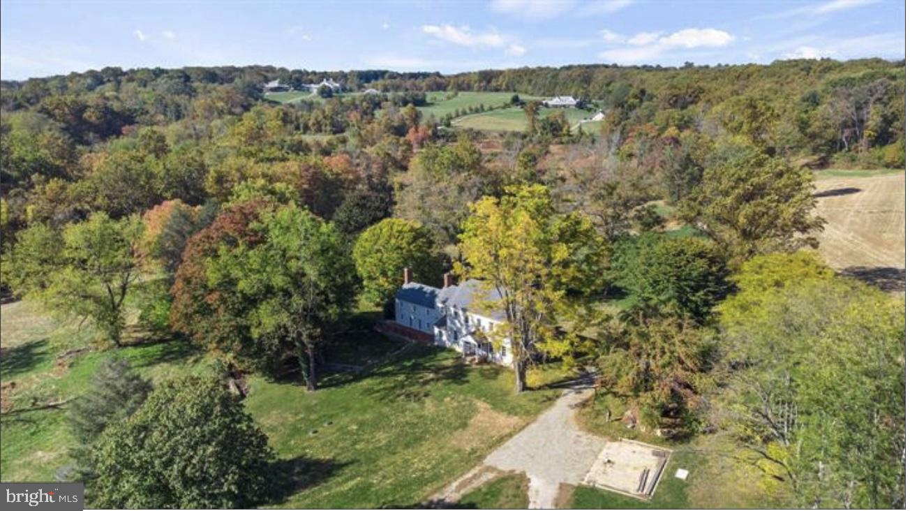 16131 Old York Road Monkton, MD 21111 - Photo 3 of 31 a view of a city