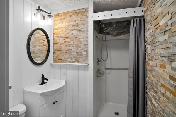 $450,000 | 3658 Pattons Mill Lane, Galax, VA 24333