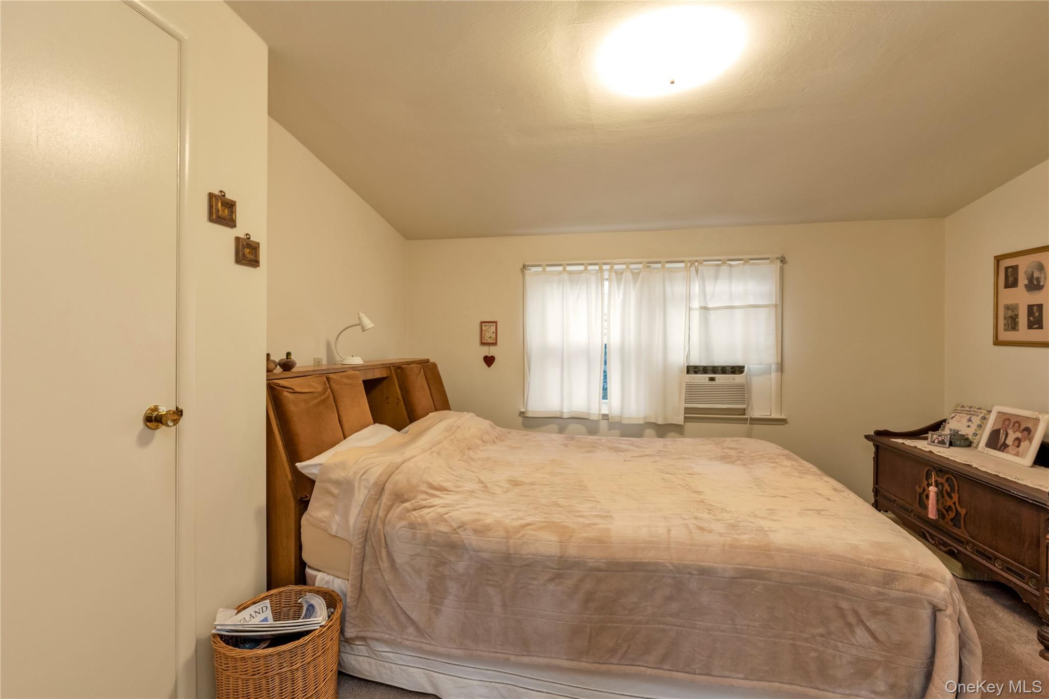 133 Judith Lane Valley Stream, NY 11580 - Photo 11 of 18