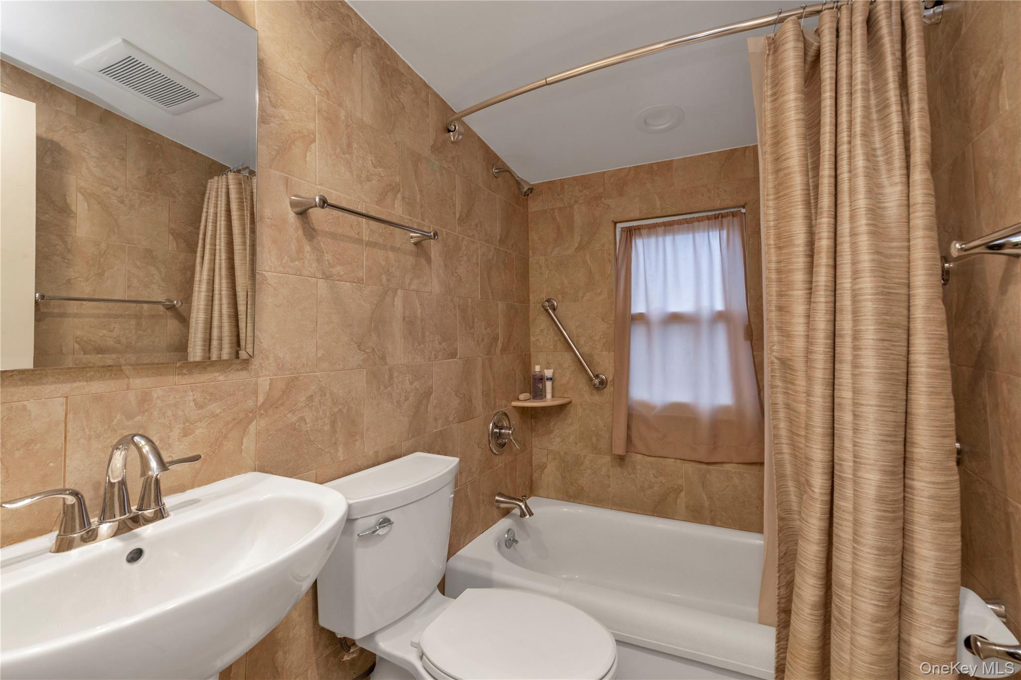 133 Judith Lane Valley Stream, NY 11580 - Photo 14 of 18