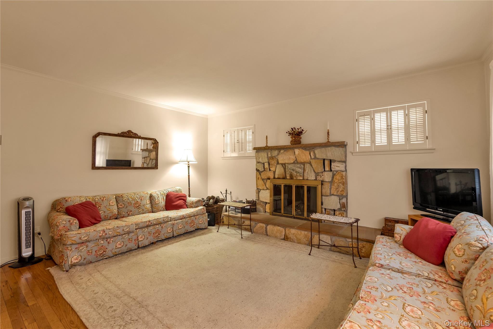 133 Judith Lane Valley Stream, NY 11580 - Photo 3 of 18