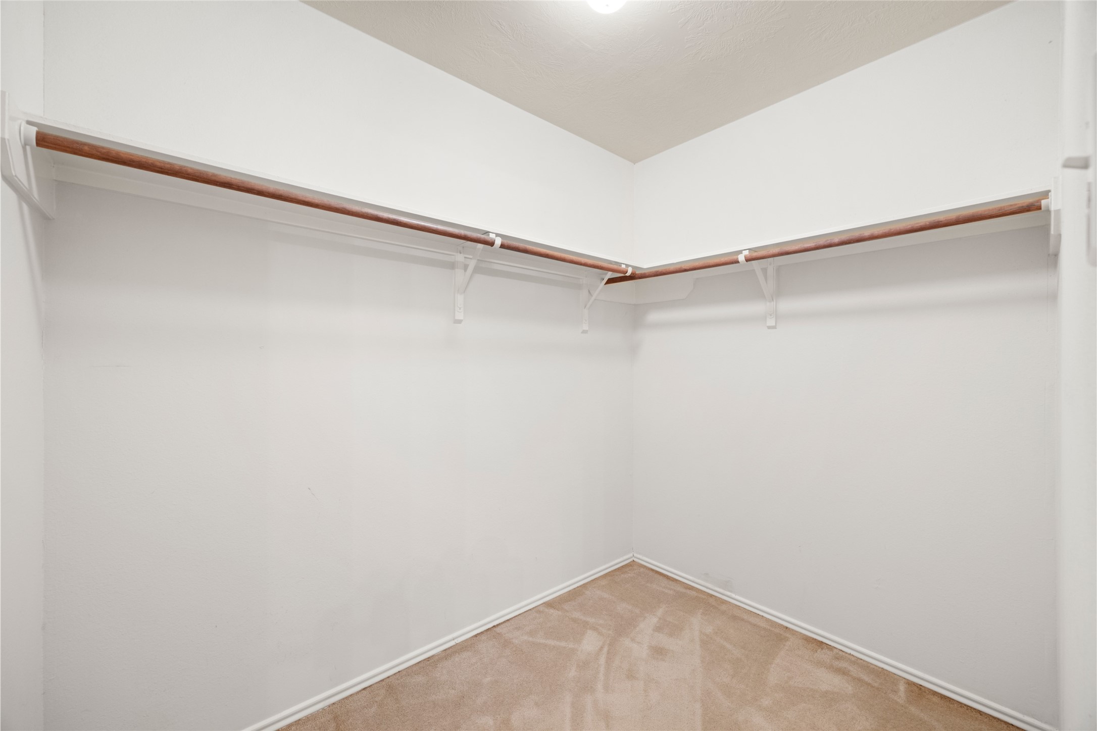 15926 Colonial Bridge Lane Houston, TX 77073 - Photo 18 of 27 a view of small space