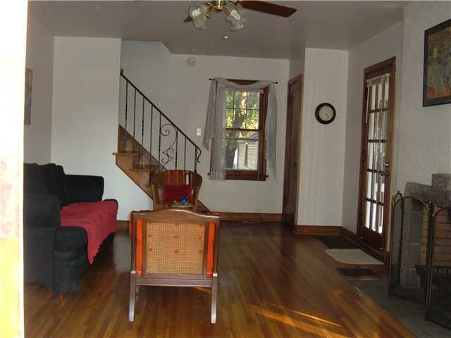 1004 Vernon Road Bexley, OH 43209 - Photo 3 of 18