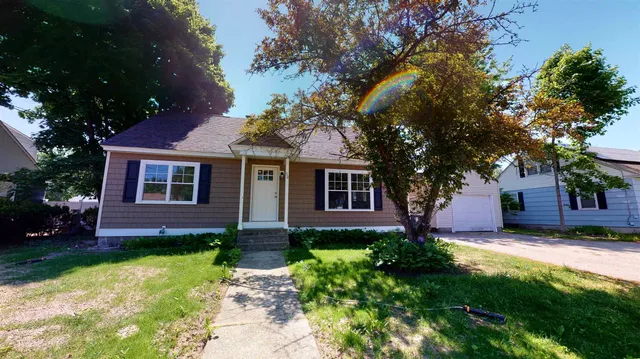 $2,850 | 30 Paul Avenue, Nashua, NH 03060