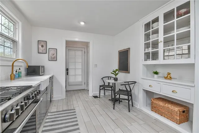 $630,000 | 5707 The Paseo, Kansas City, MO 64110