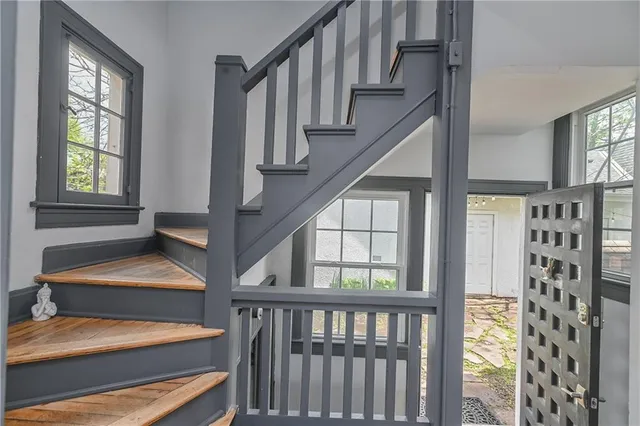 $630,000 | 5707 The Paseo, Kansas City, MO 64110